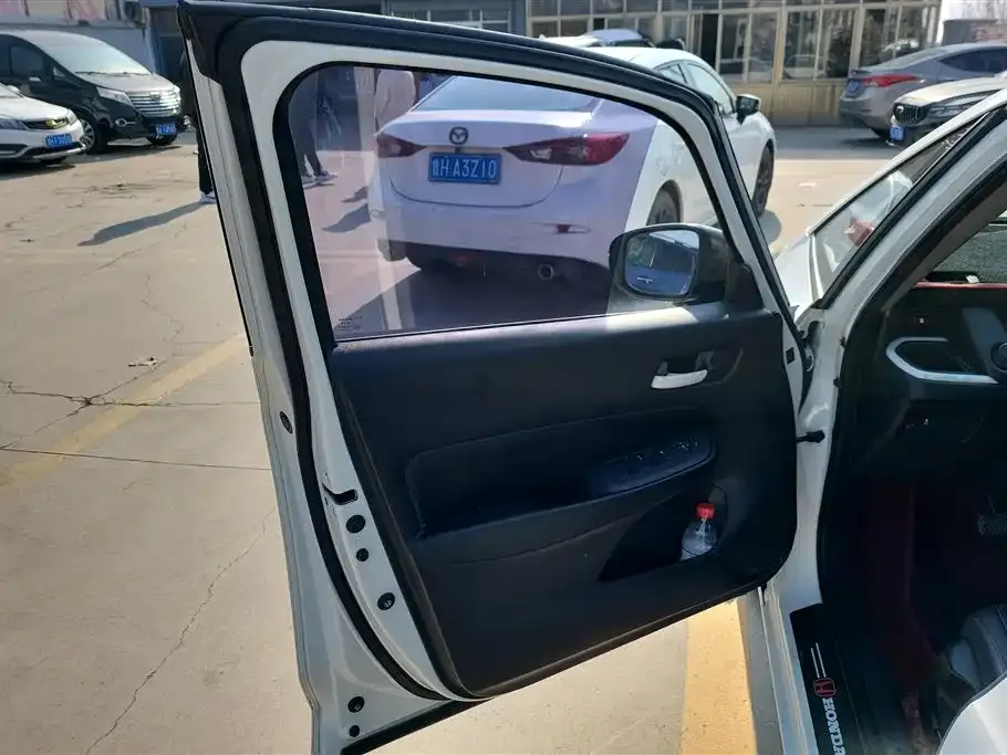 Honda Fit — фото 8