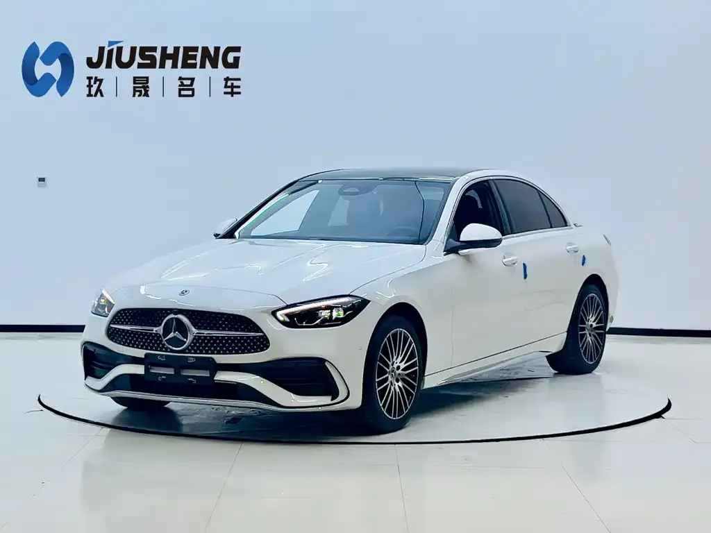 Mercedes-Benz C-Class — фото 1
