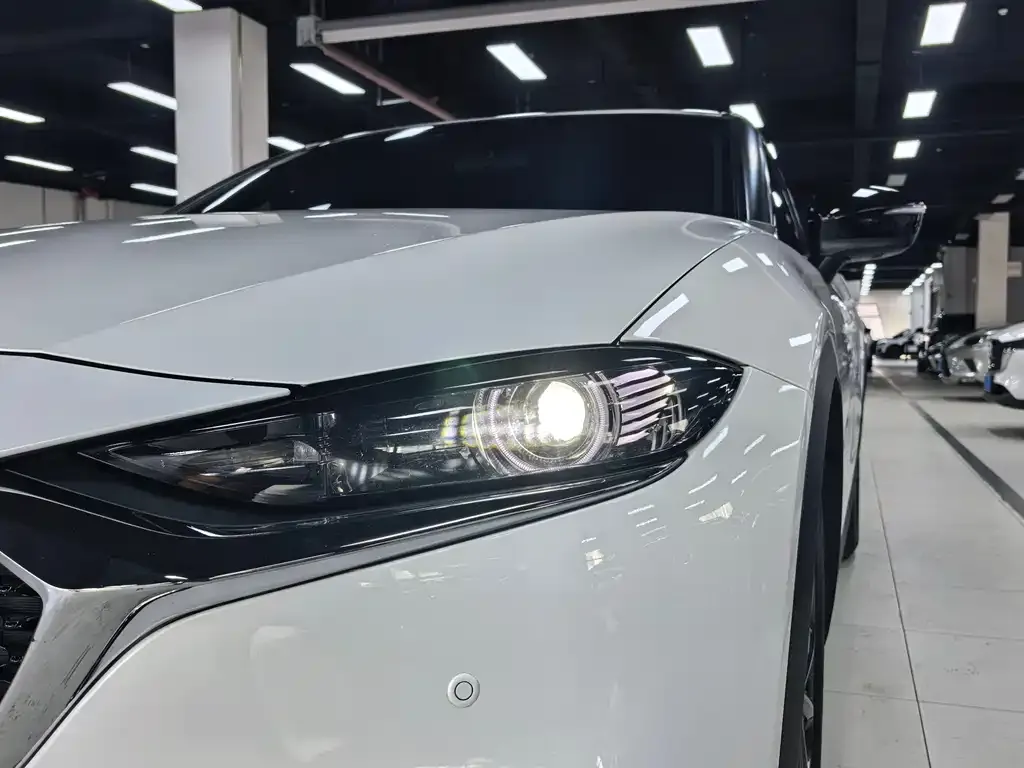 Mazda CX-4 — фото 3