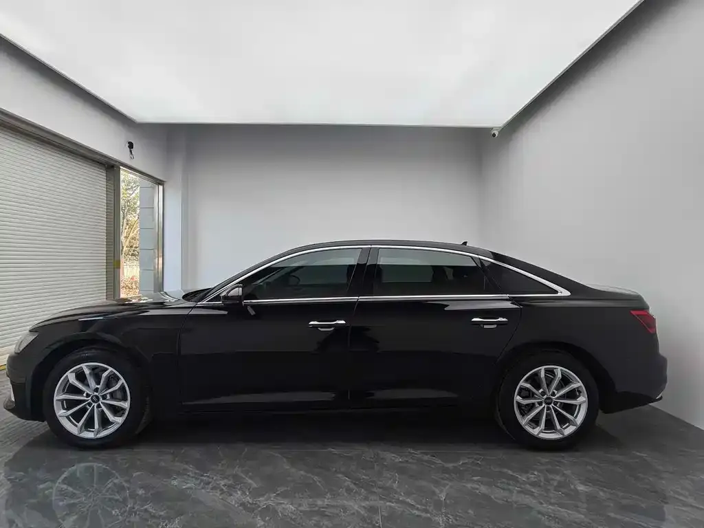 Audi A6L — фото 4