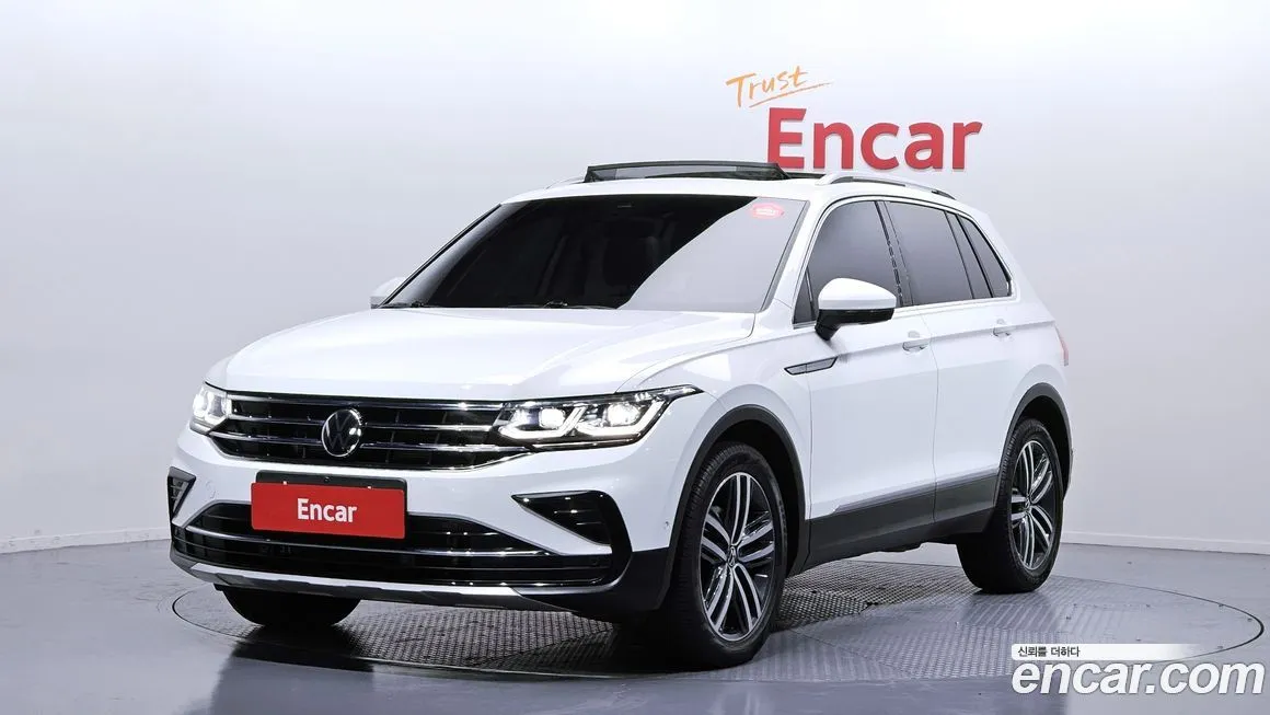 Volkswagen Tiguan — фото 1