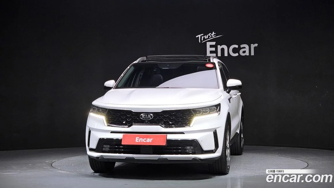Kia Sorento — фото 9