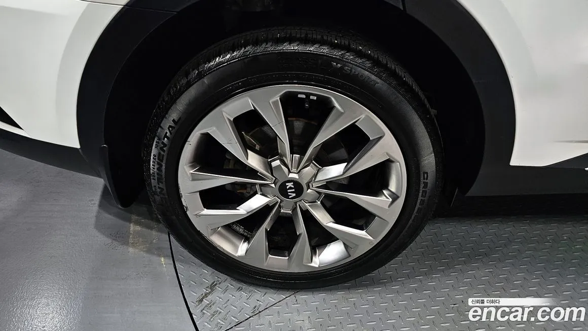 Kia Sorento — фото 7