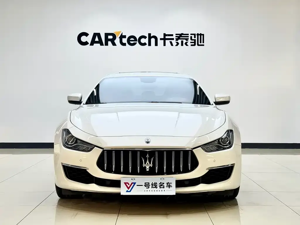 Maserati Ghibli — фото 1
