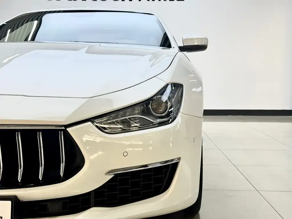 Maserati Ghibli — фото 6