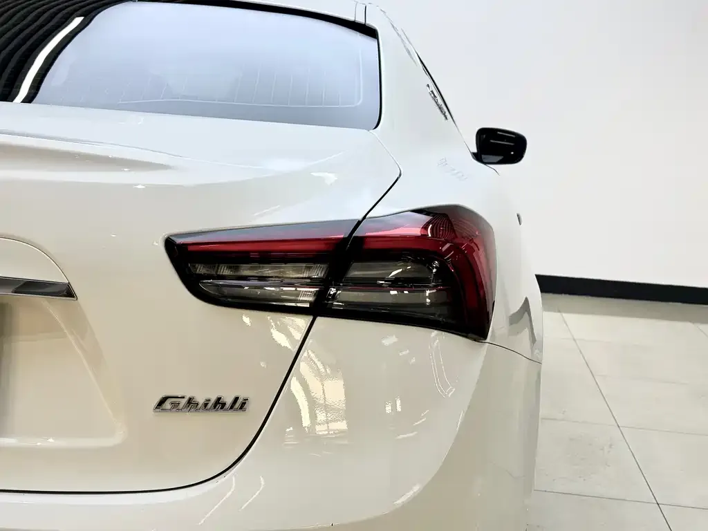 Maserati Ghibli — фото 2