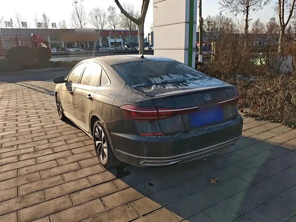 Volkswagen Passat — фото 10