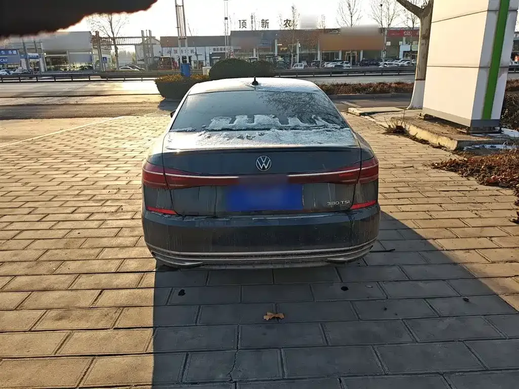 Volkswagen Passat — фото 8