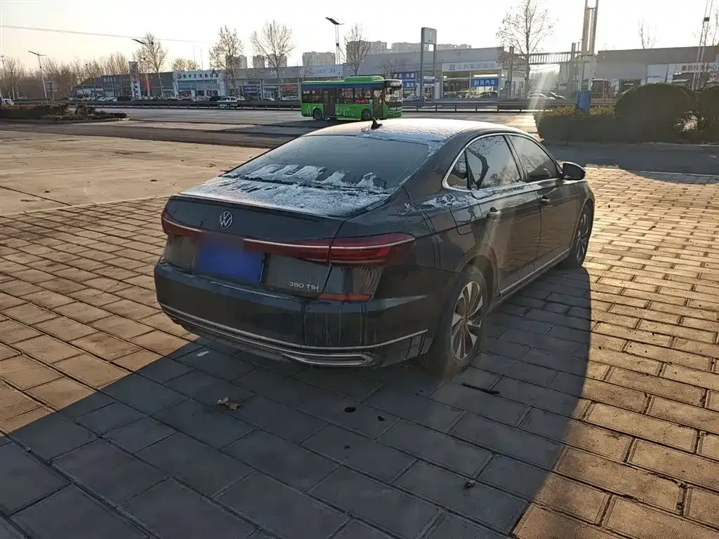 Volkswagen Passat — фото 2