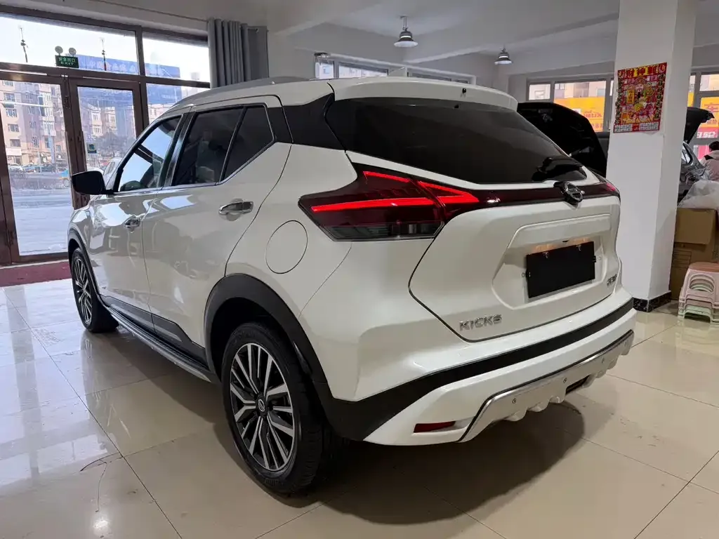 Nissan Kicks — фото 5
