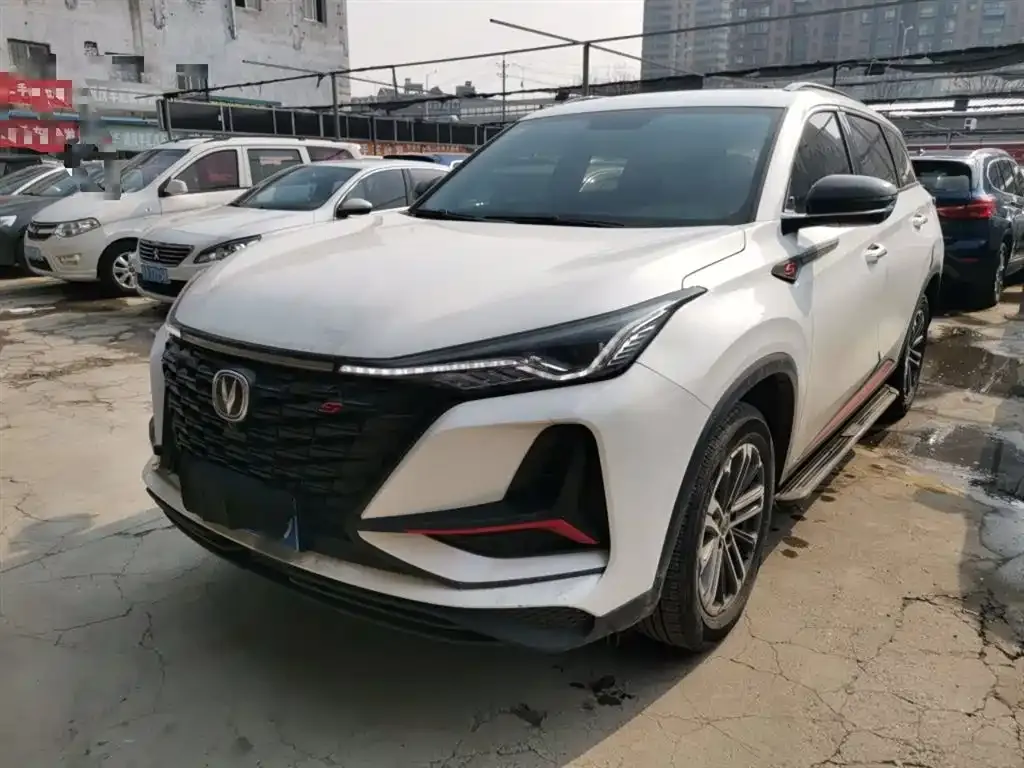 Changan CS75PLUS — фото 1