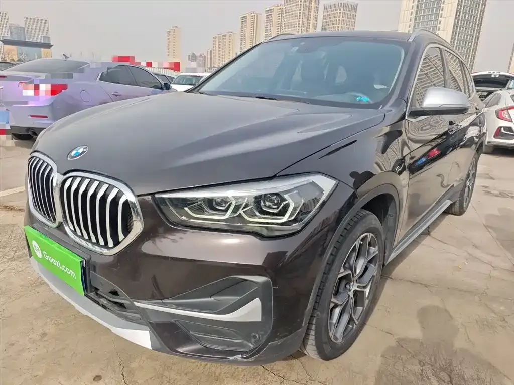 BMW X1 — фото 1