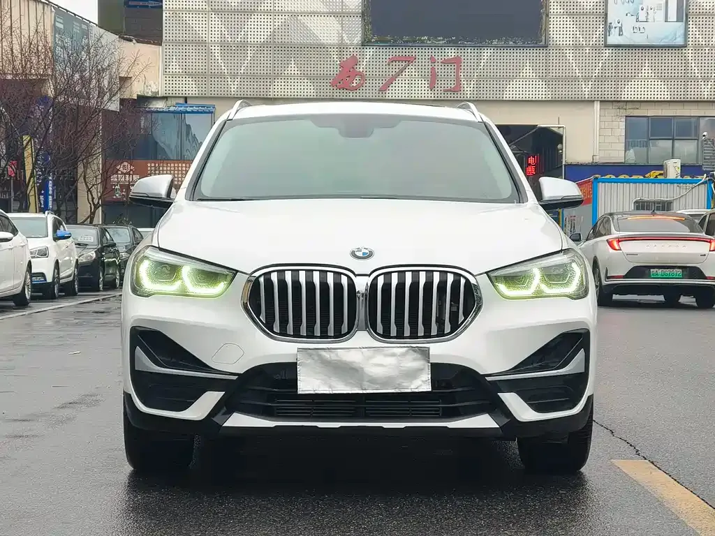 BMW X1 — фото 9