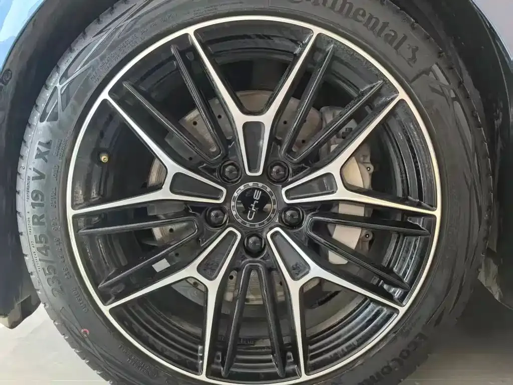 BYD Seal — фото 9
