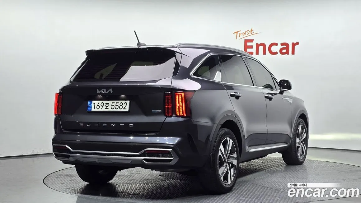 Kia Sorento — фото 4