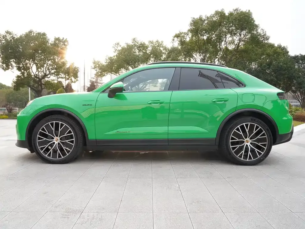 Porsche Macan EV — фото 7