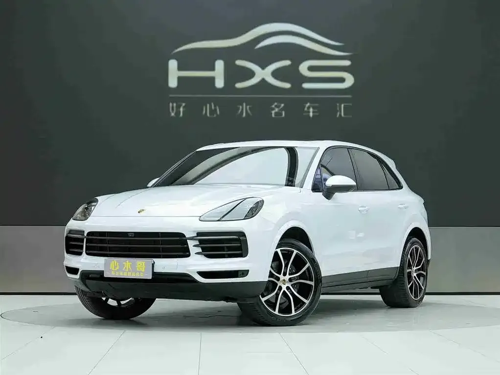 Porsche Cayenne — фото 1