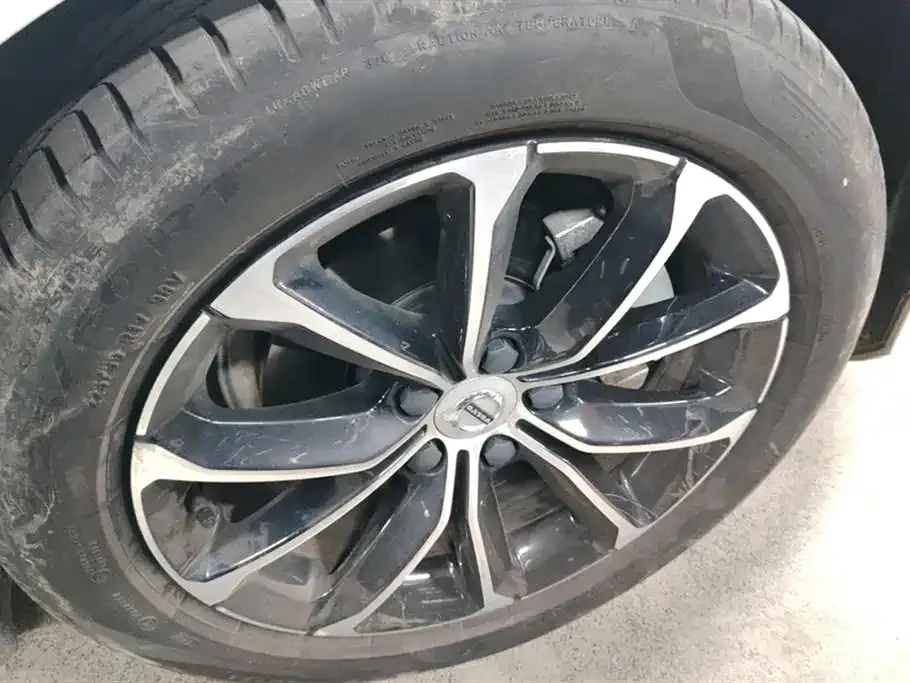 Volvo S60 — фото 10