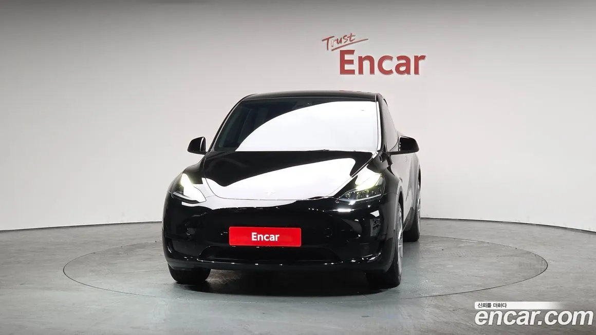 Tesla Model Y — фото 3