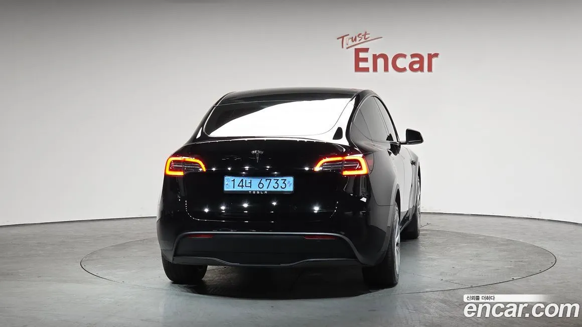 Tesla Model Y — фото 4