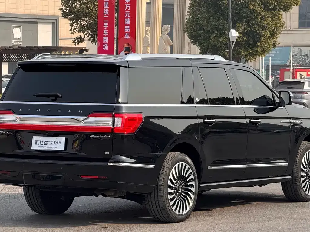 Lincoln Navigator — фото 6