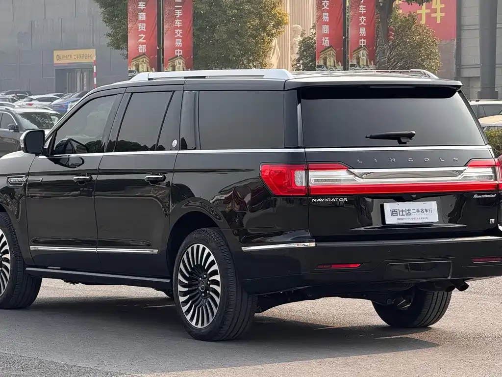 Lincoln Navigator — фото 3