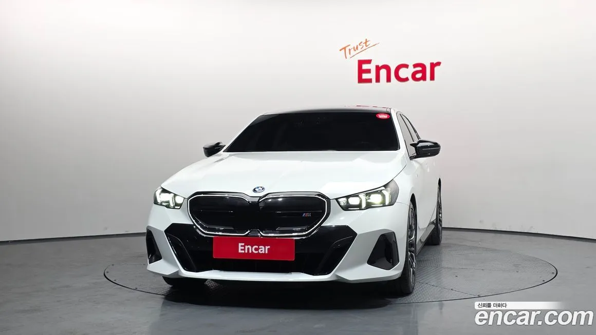 BMW i5 — фото 2