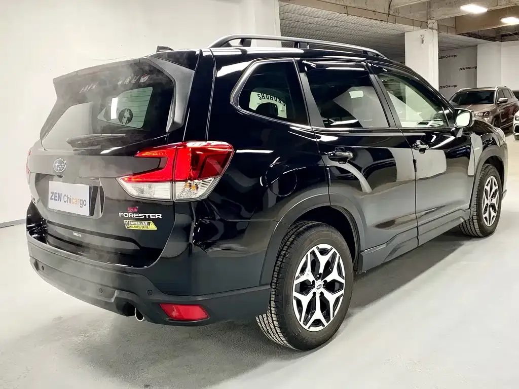 Subaru Forester — фото 7