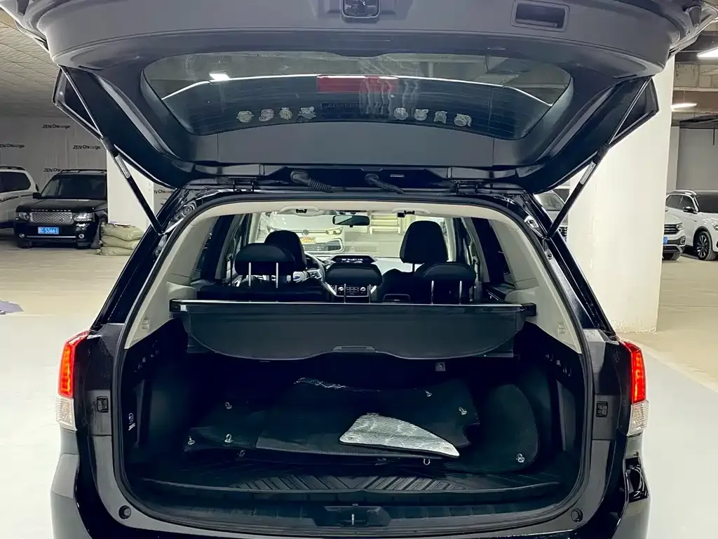 Subaru Forester — фото 2