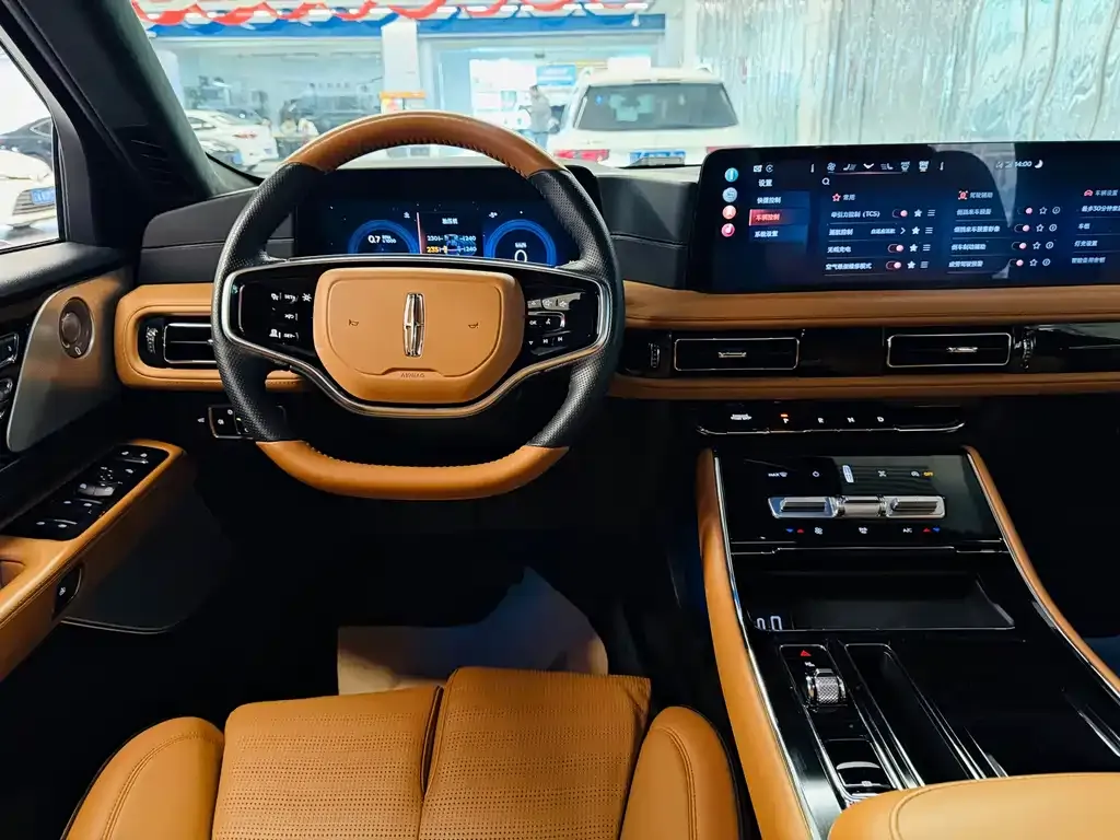 Lincoln Aviator — фото 10