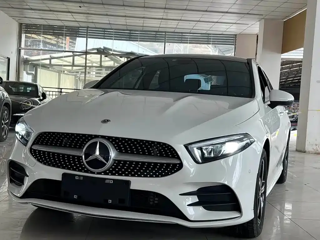 Mercedes-Benz A-Class — фото 1