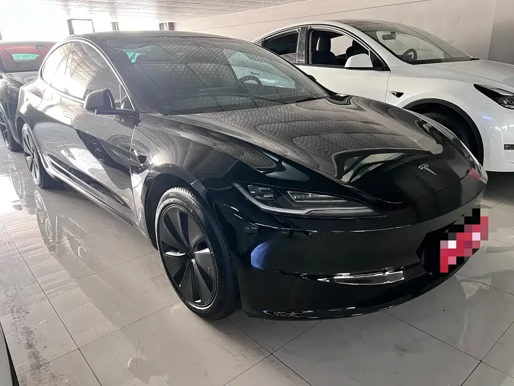 Tesla Model 3 — фото 8
