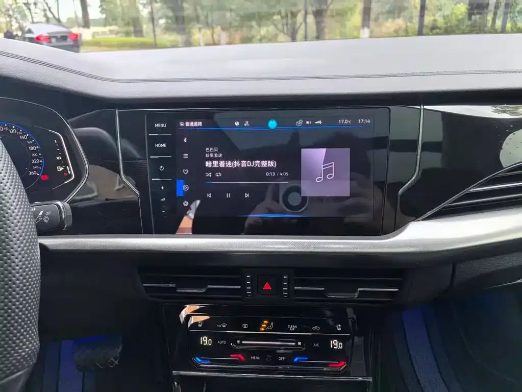 Volkswagen Passat — фото 5
