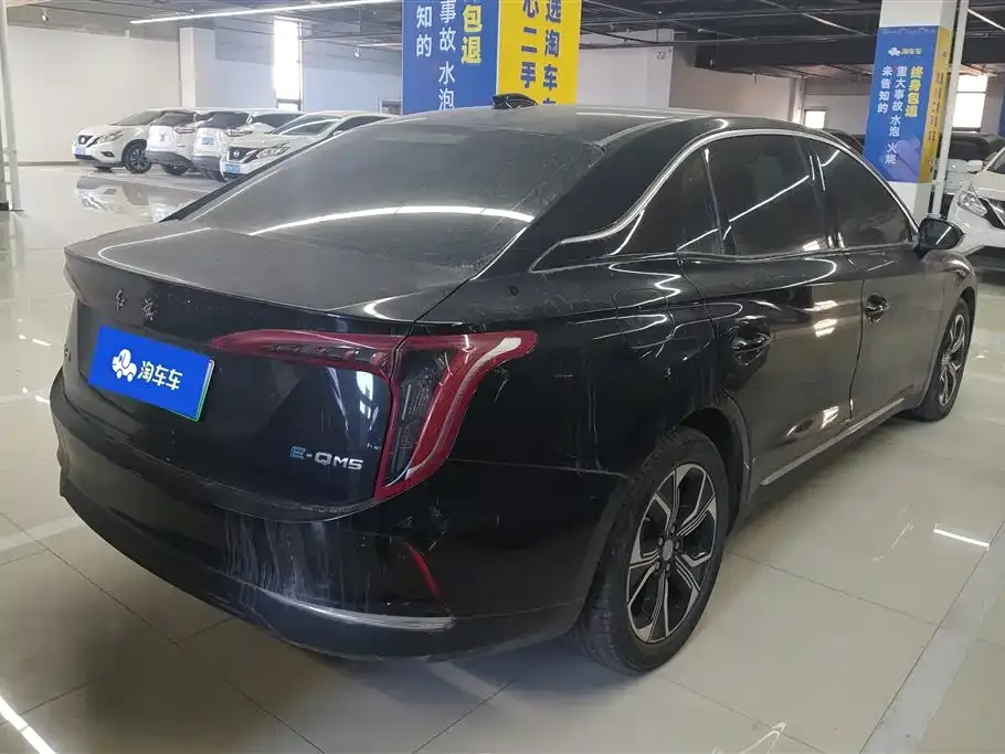 Hongqi E-QM5 — фото 7