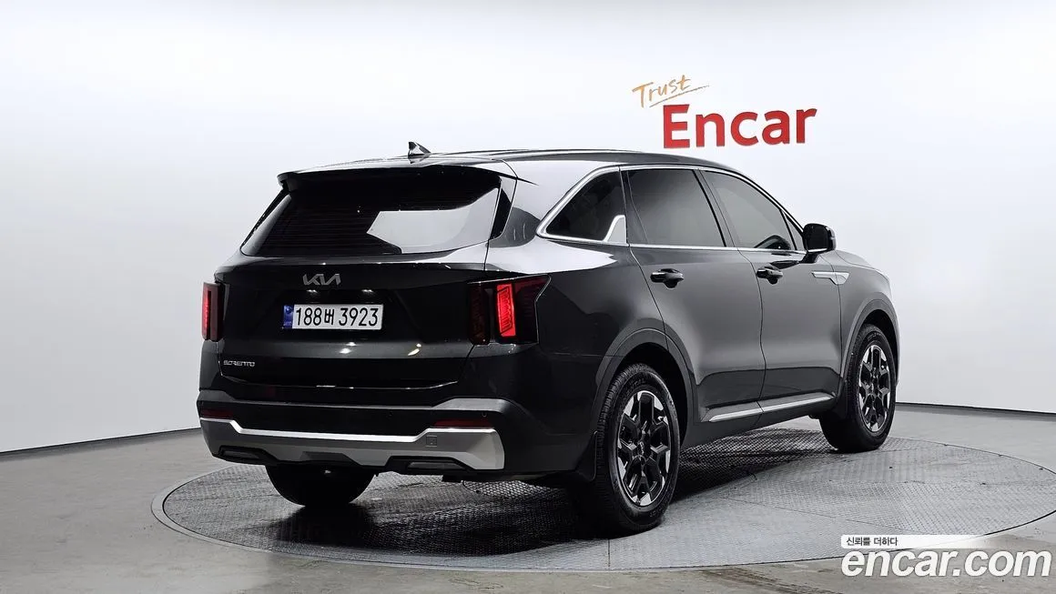 Kia Sorento — фото 4