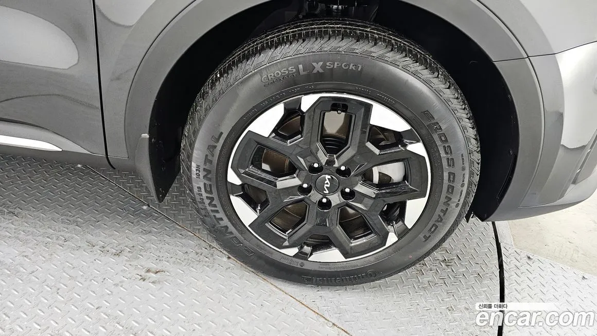 Kia Sorento — фото 6