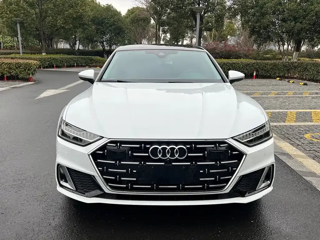 Audi A7L — фото 10