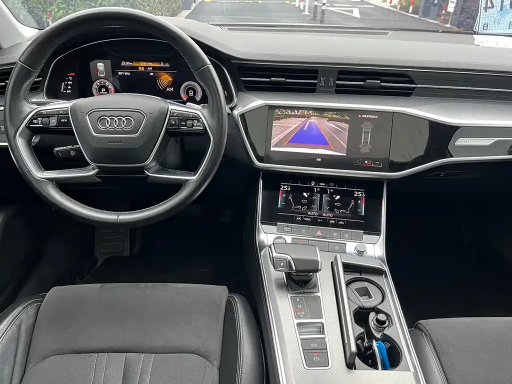 Audi A7L — фото 3