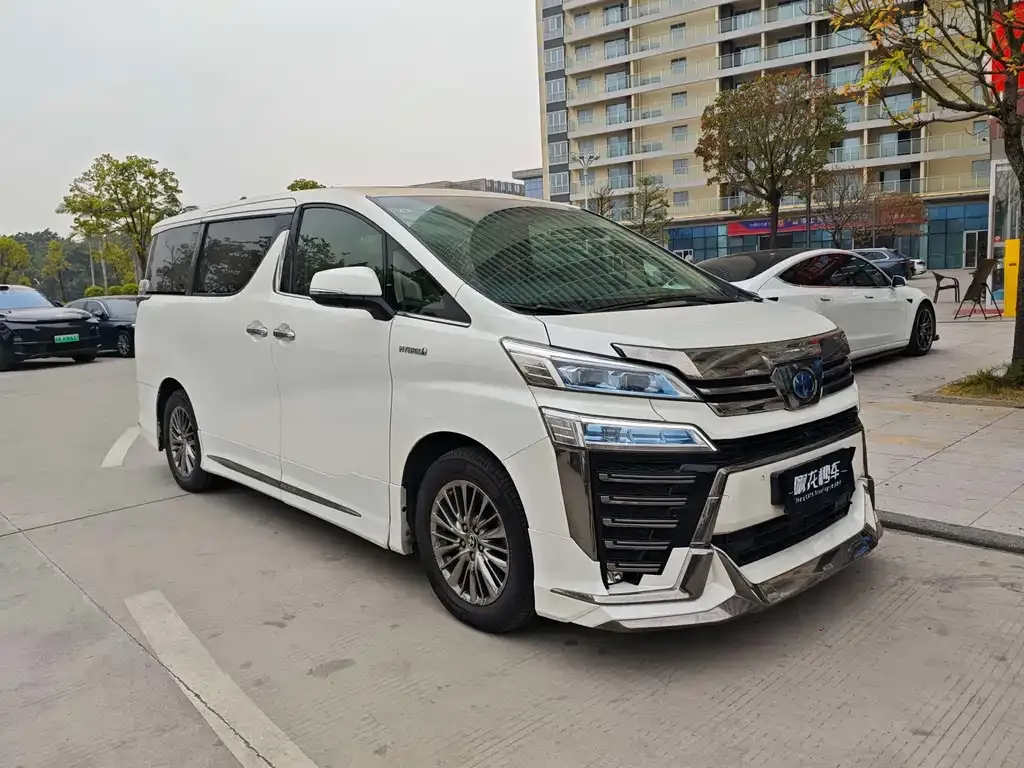 Toyota Vellfire — фото 7