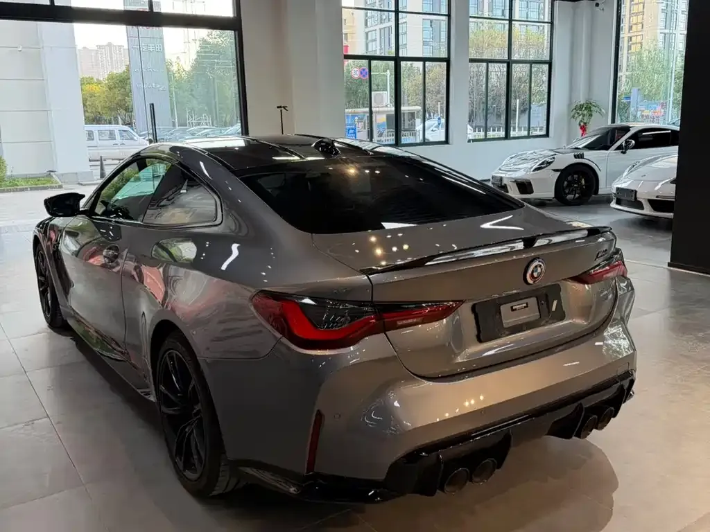 BMW M4 — фото 2