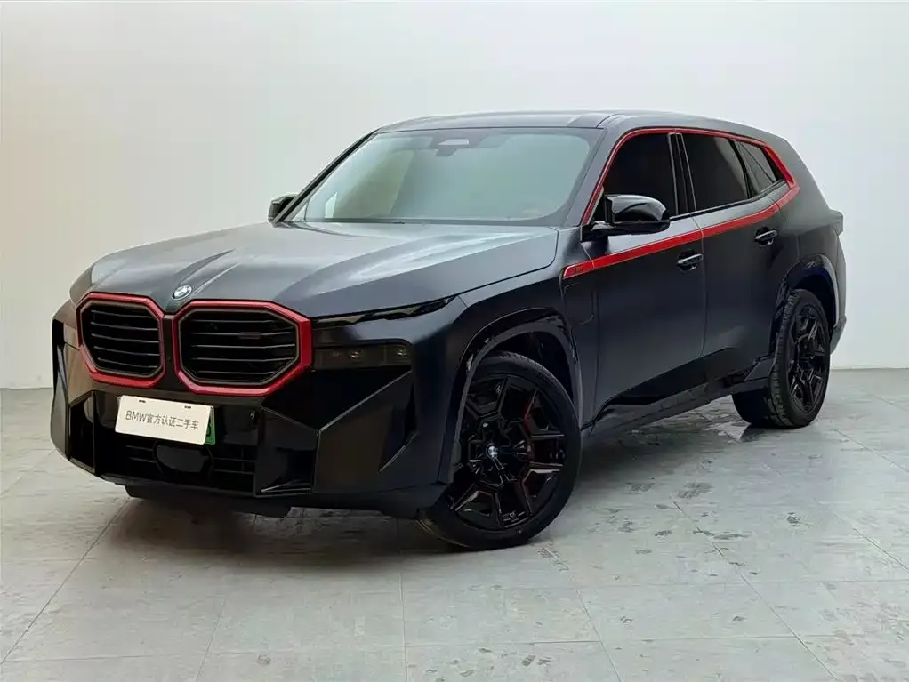 BMW XM — фото 1
