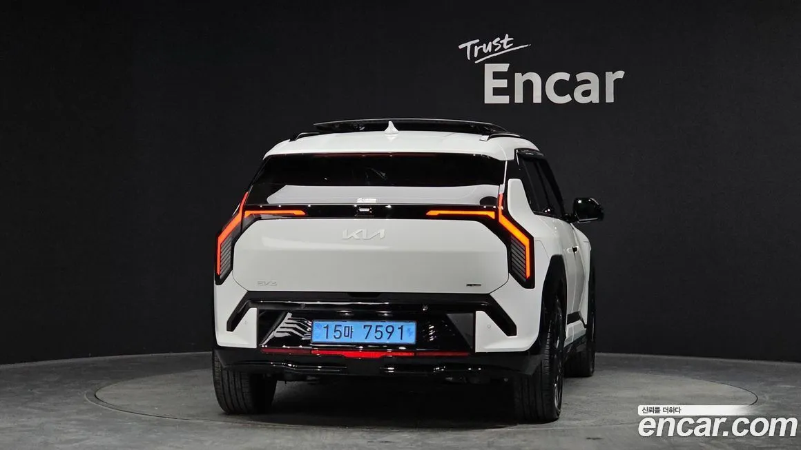 Kia EV3 — фото 4