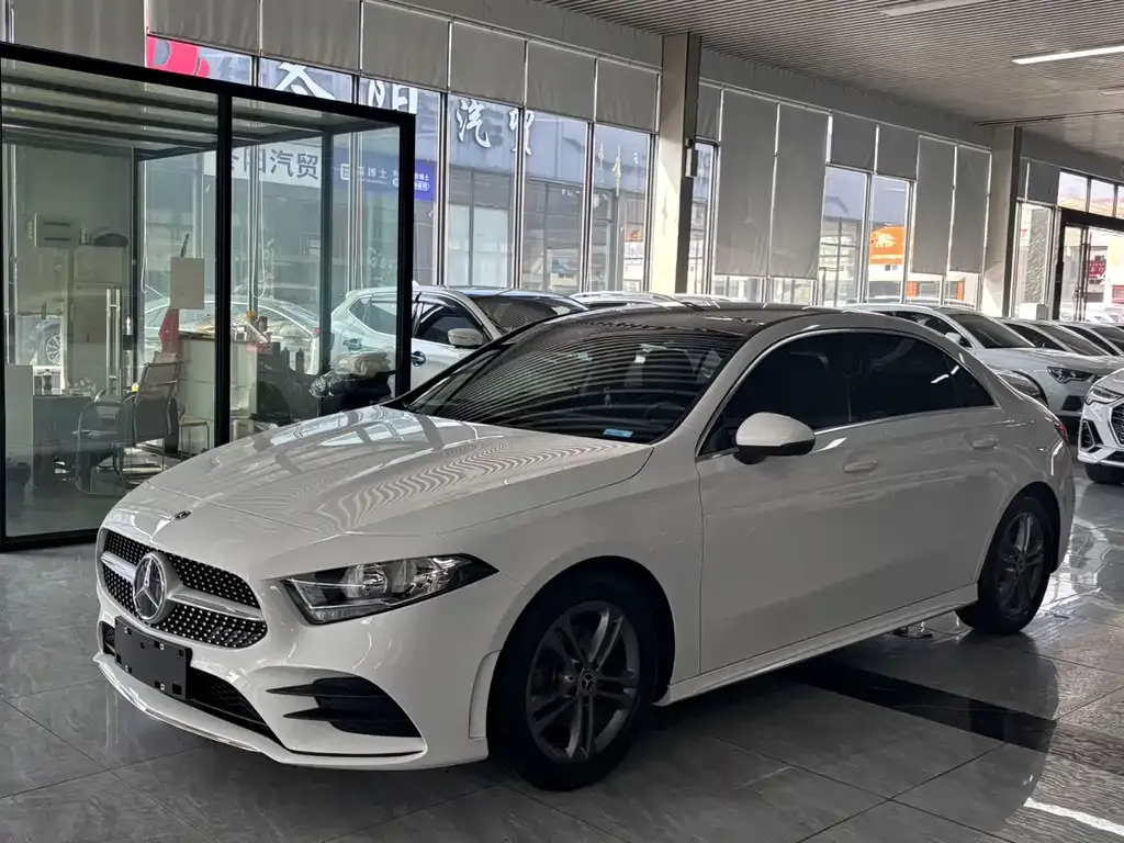 Mercedes-Benz A-Class — фото 1