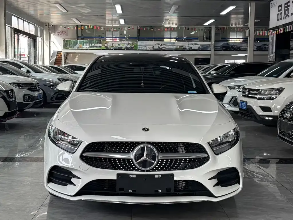 Mercedes-Benz A-Class — фото 8