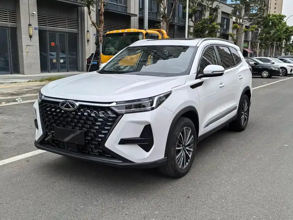 Chery Tiggo 8 — фото 1