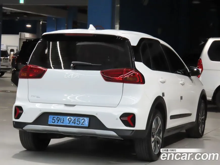 Kia Niro — фото 4