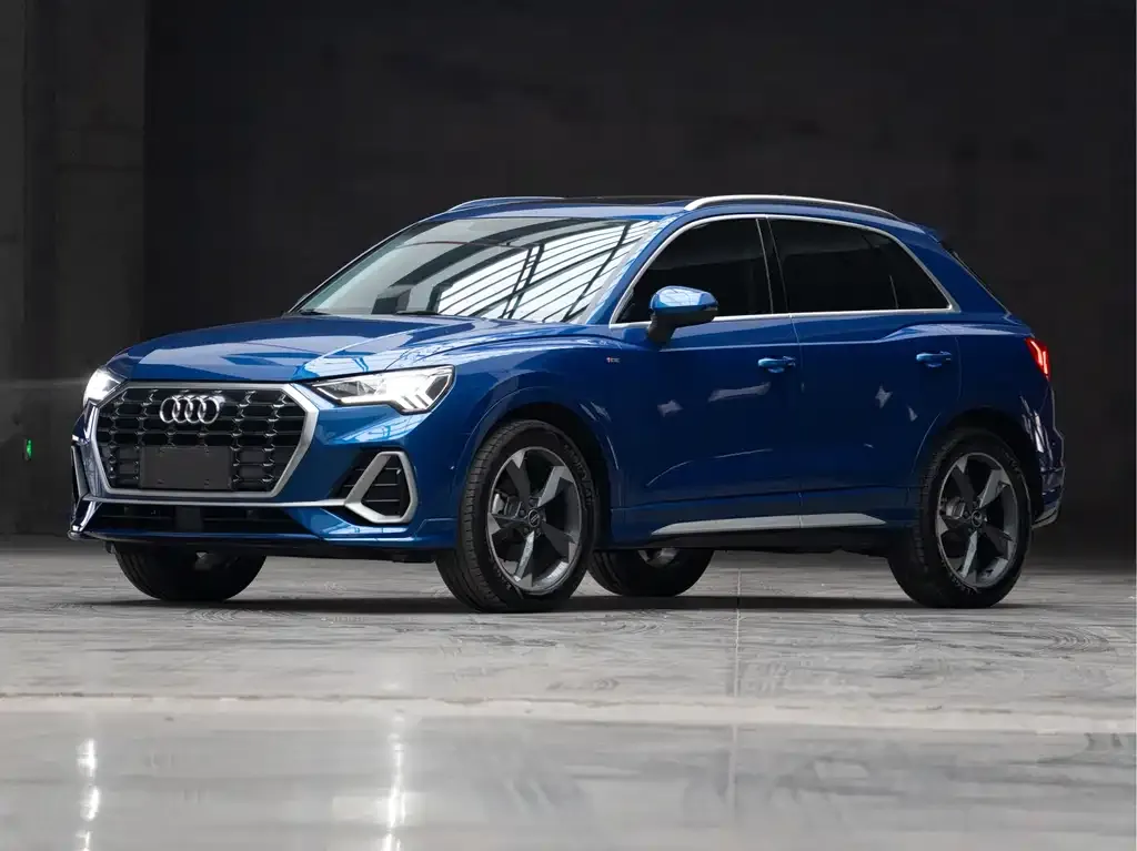 Audi Q3 — фото 1