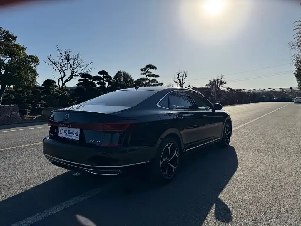 Volkswagen Passat — фото 6