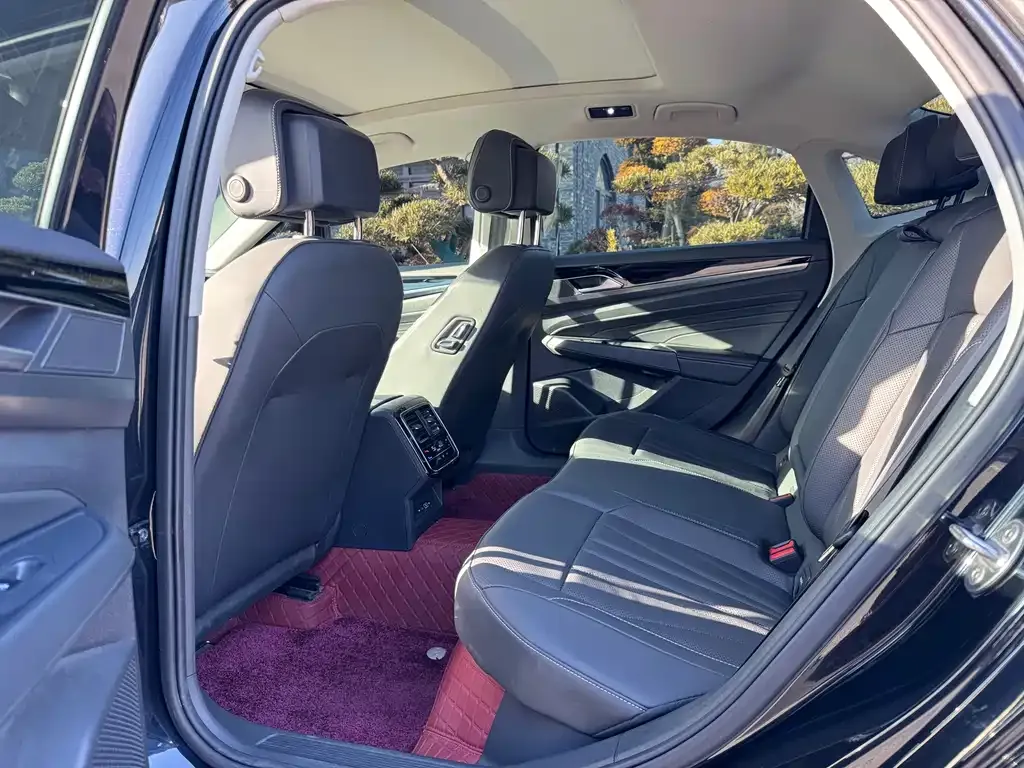 Volkswagen Passat — фото 3