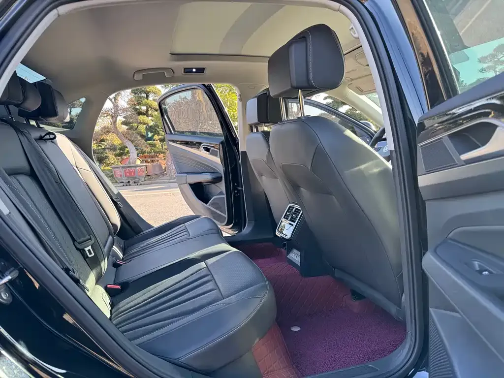 Volkswagen Passat — фото 4